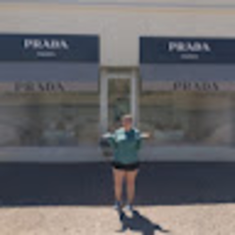 Meet your Posher, Julia